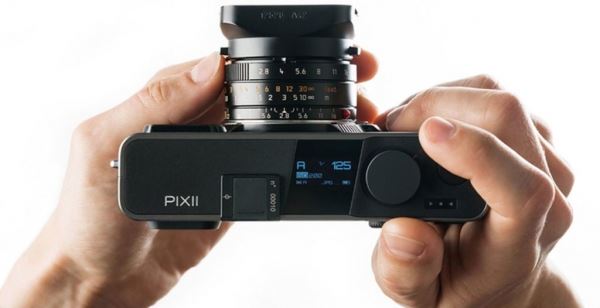 Pixii открыли доступ к монохромному режиму Pixii RAW для своей камеры