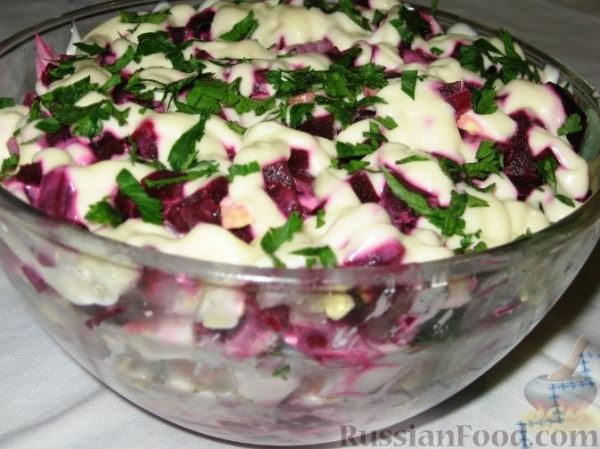 Свекольно-селедочный салат